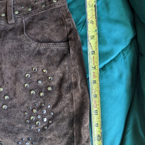 Driftwood suede shorts - Picture 5 of 6